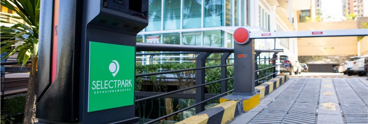 Cancela e entrada de estacionamento SelectPark